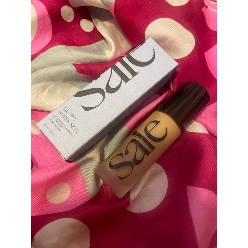 16 Saie glowy super serum foundation #16